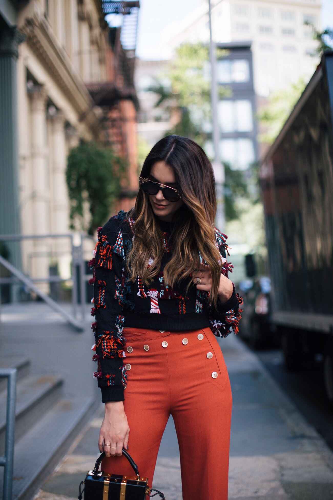 16 Trendy Outfit Ideas With Floral Pants 