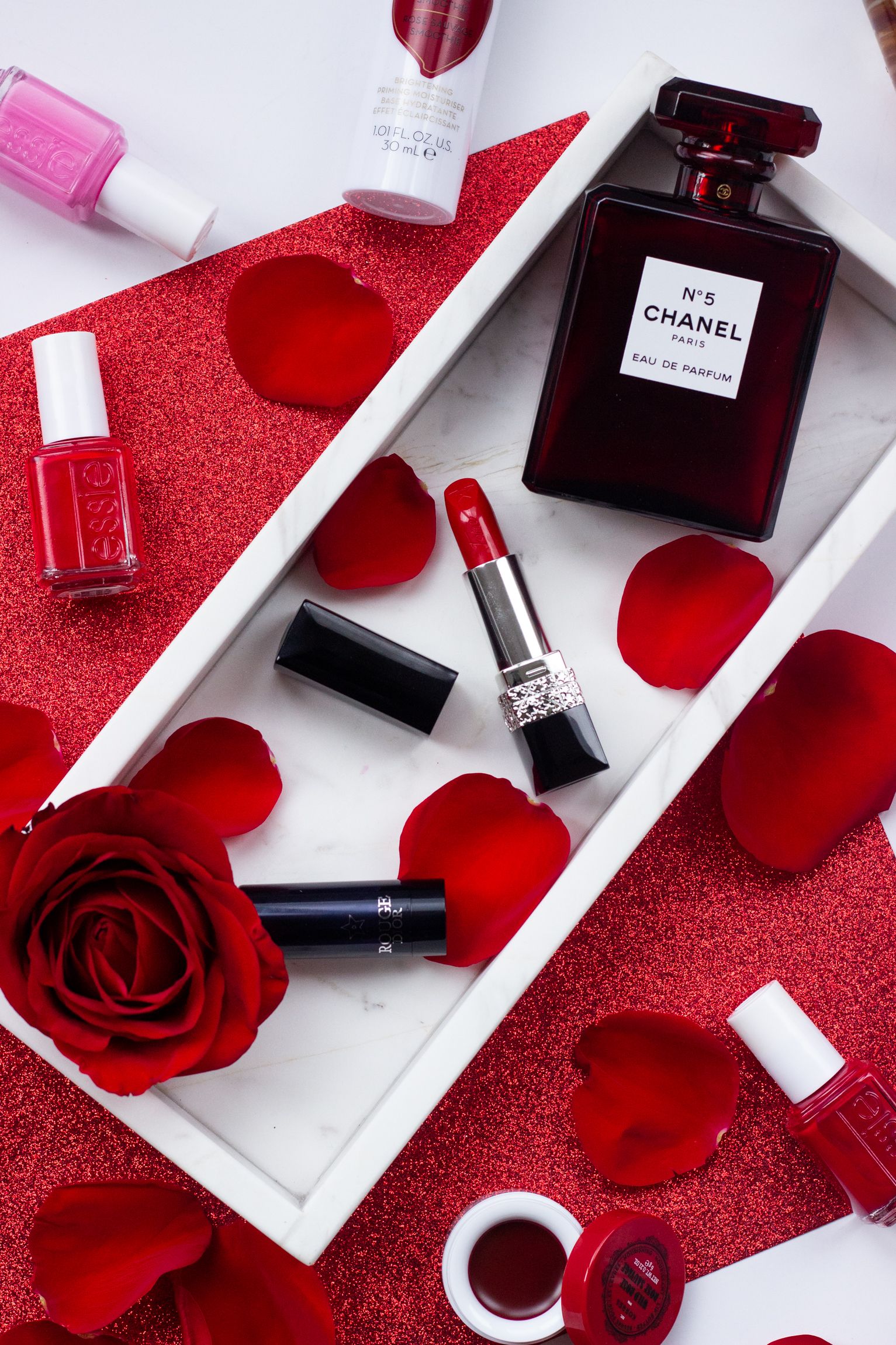 Valentine's Day Gift Guide - The Lane to Fashion Fashion